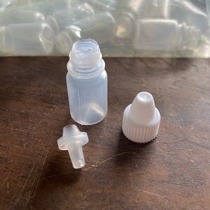 30 - 2 ml sample/travel container